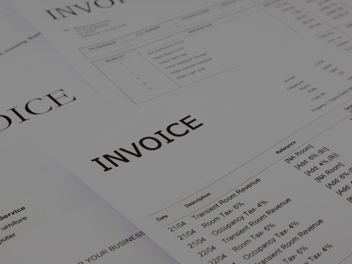 invoice discounting vs factoring title image